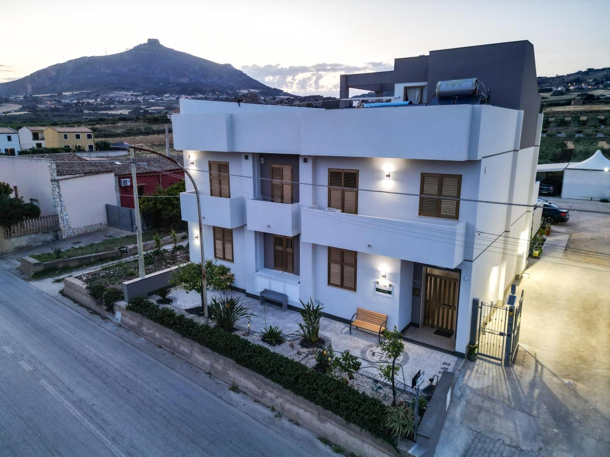 B&B Profumi Di Sicilia Valderice Exterior foto